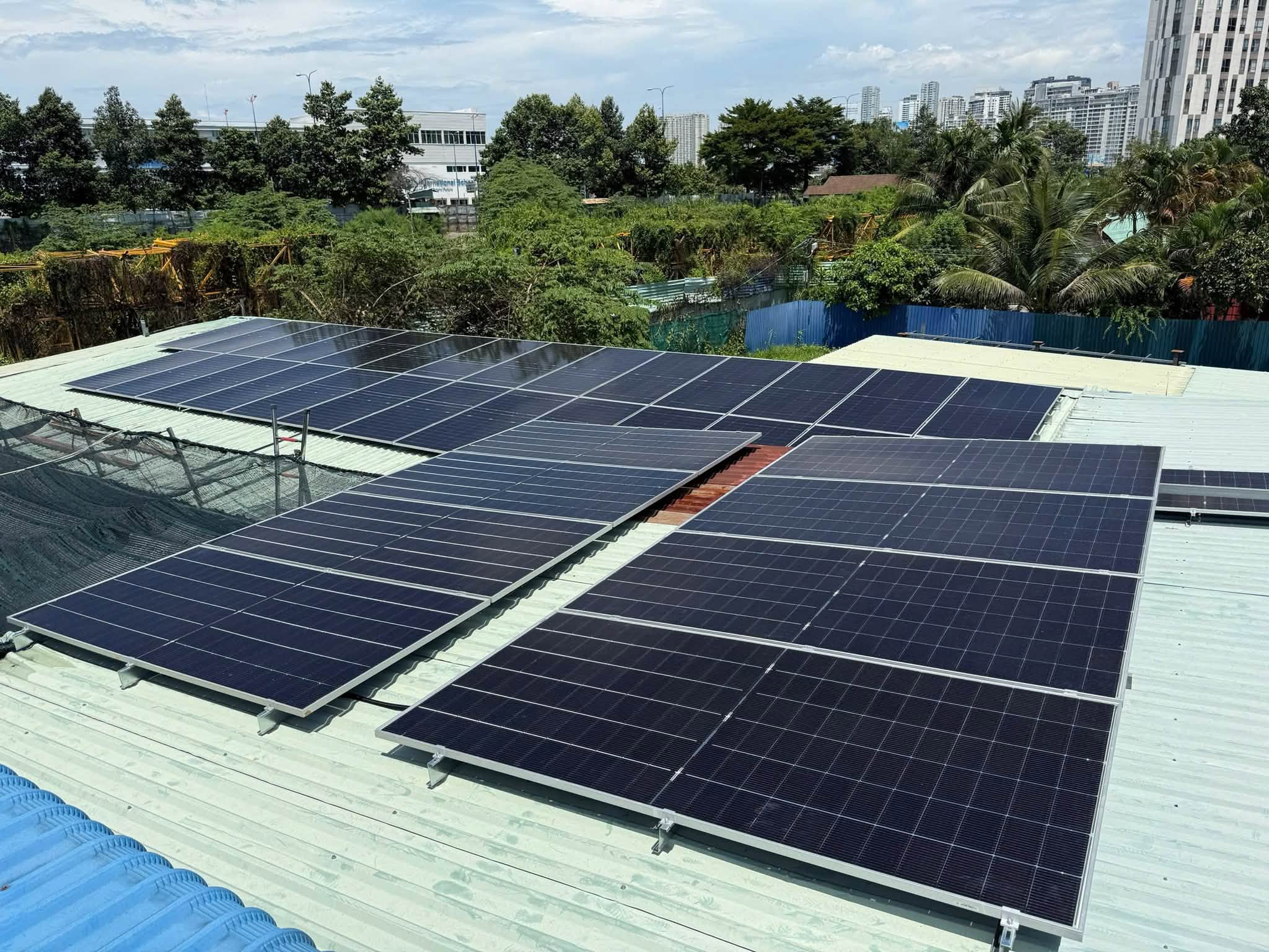Bộ Công Thương thúc địa phương hỗ trợ điện mặt trời mái nhà